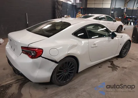 2017 Toyota 86 Special Edition from USA, damaged, VIN JF1ZNAA15H9701619